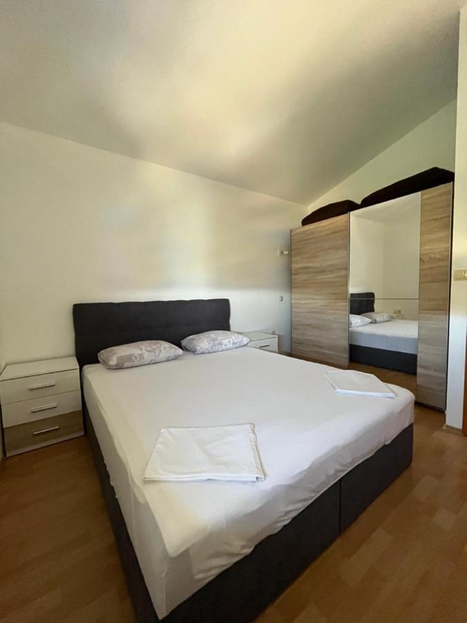 Oasis Of Peace Apartment Omis Exterior photo