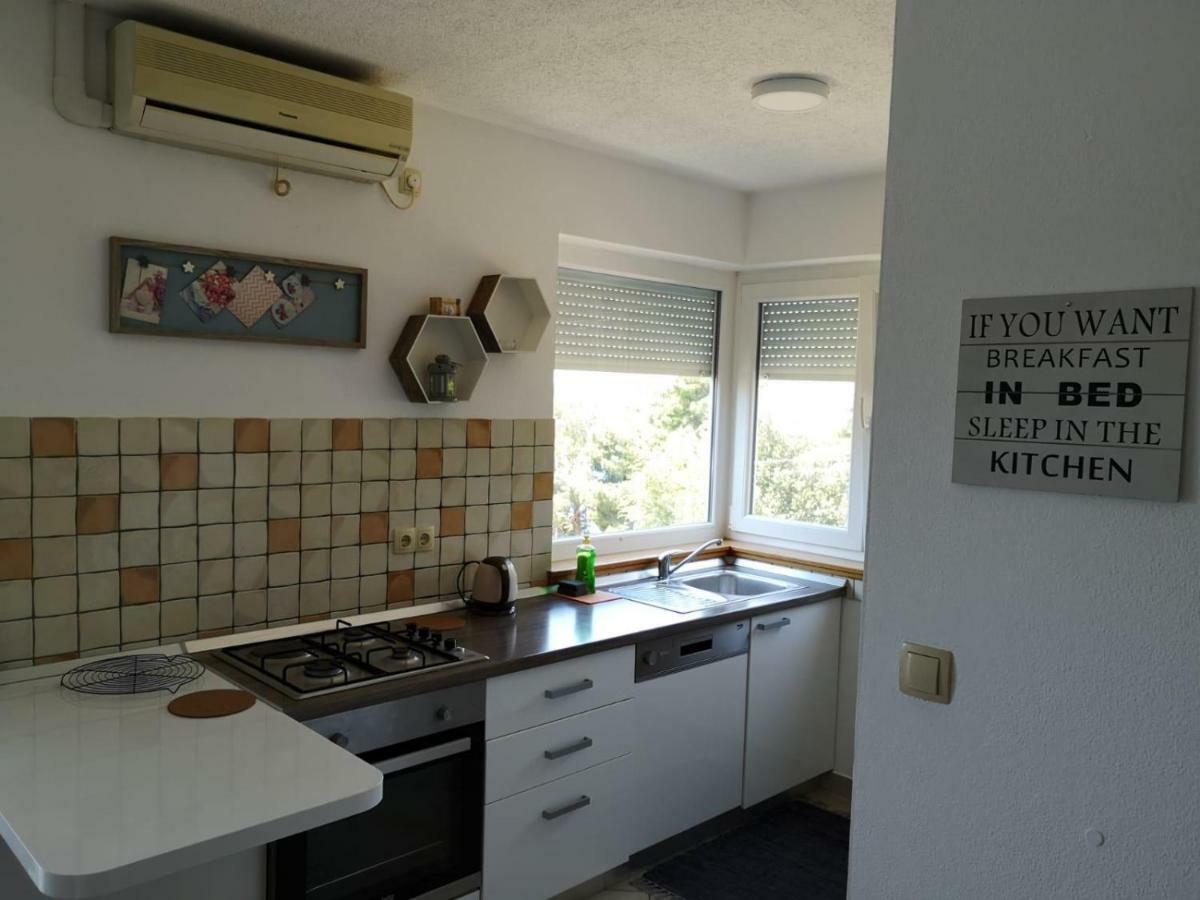 Oasis Of Peace Apartment Omis Exterior photo